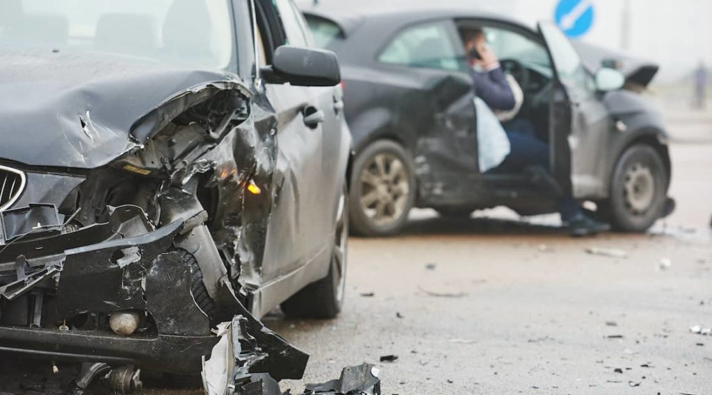 What You Should Do After a Car Crash | Law Offices of Mickey Fine