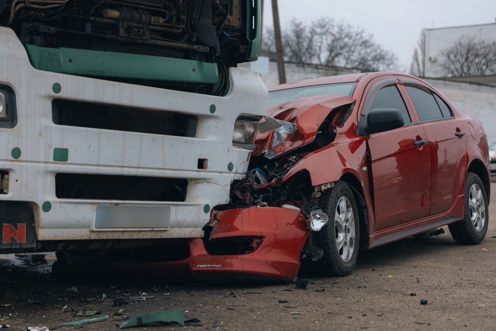 18-wheeler trucks traveling on a California highway where a Bakersfield truck accident could occur